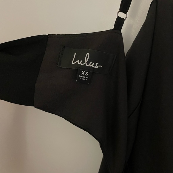 Lulus tie-back black dress with adjustable straps. - Picture 4 of 5
